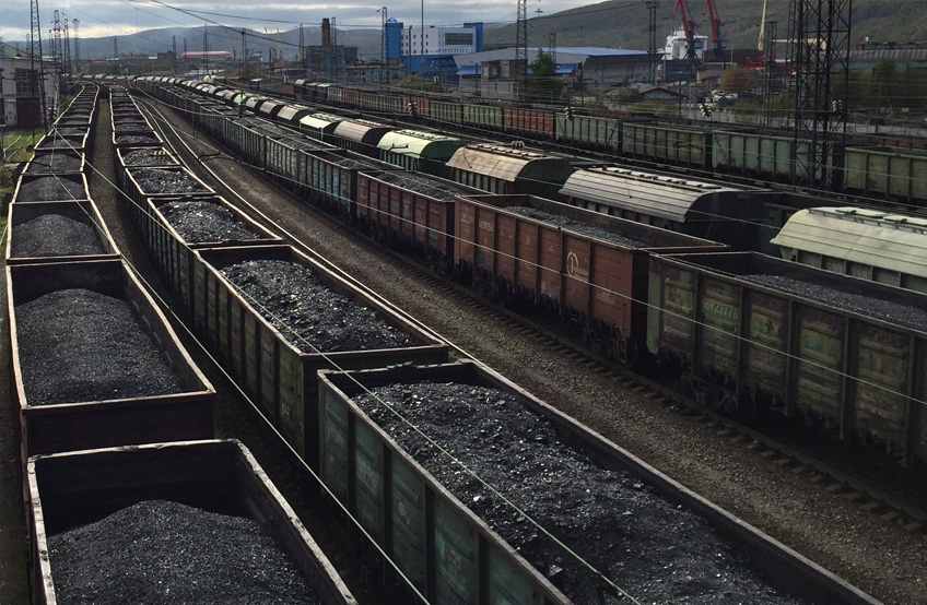 Комплекс перегрузки угля «Лавна» в морском порту Мурманск